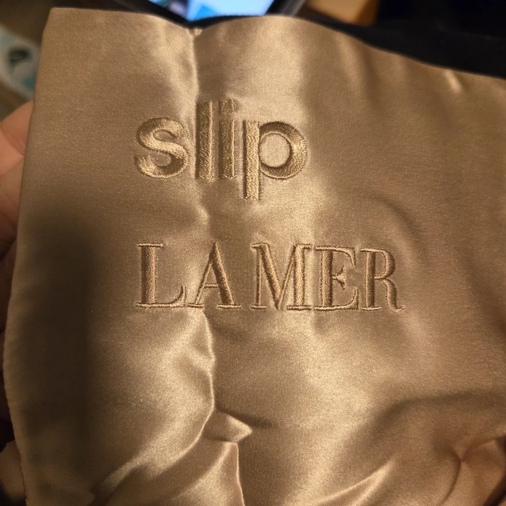 La Mer Slip Silk Pillowcase